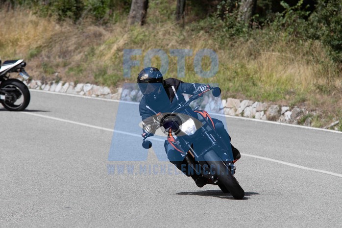 MICH4888
